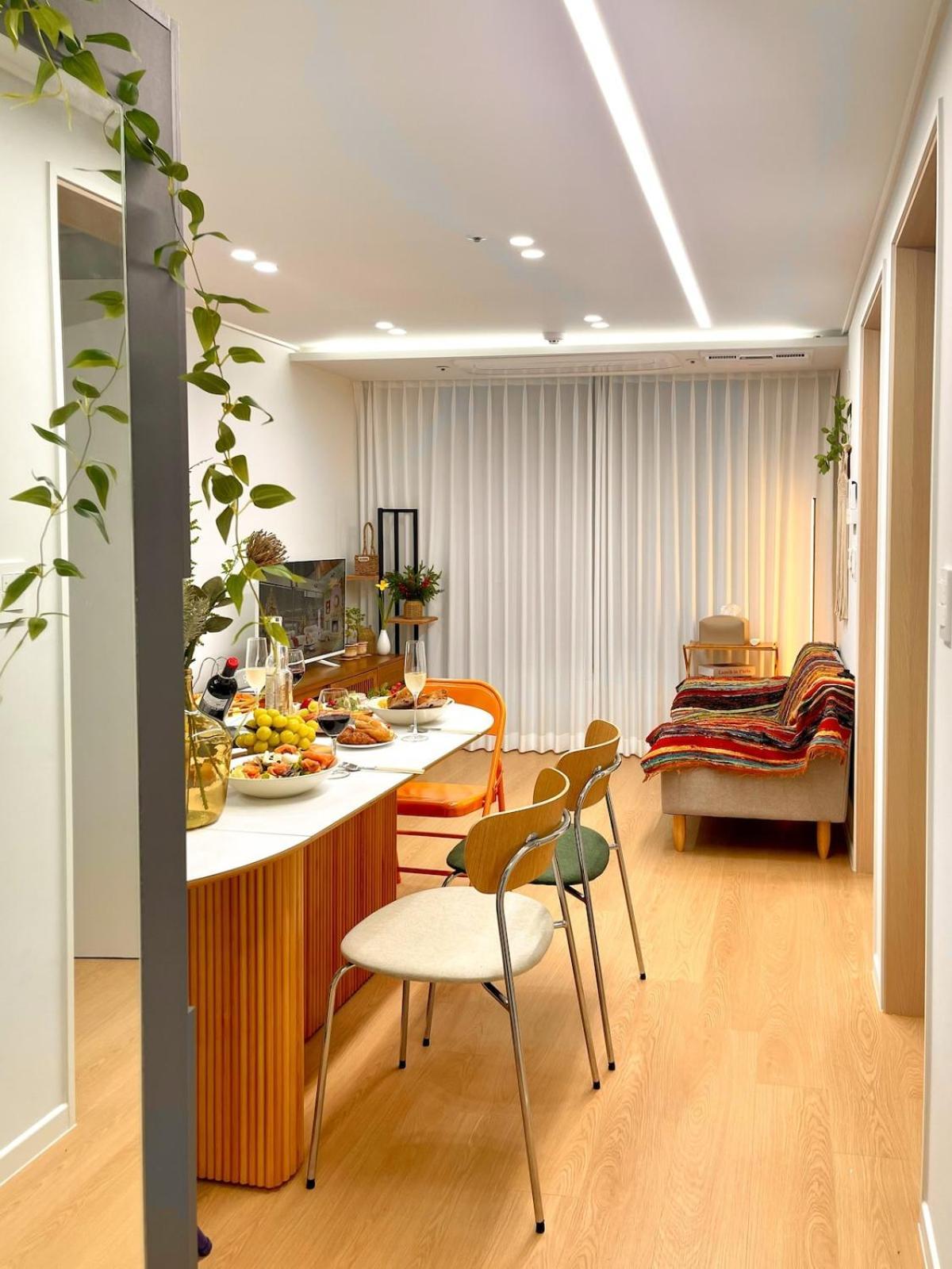 Apartment # Cheonho Station # New Construction # Olympic Hall # Lotte World # Kspo Dome # Jyp # Jamsil # Gangnam # Ddp # Gwanghwamun # Jongno # Family Trip